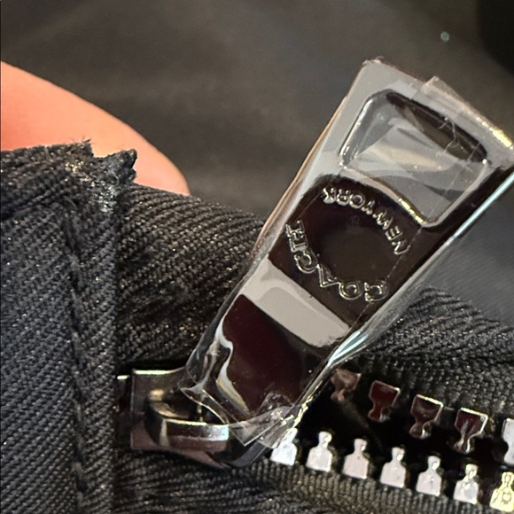 Coach Fragrance Large Black Weekender Duffle Bag Unisex - Picture 2 of 8